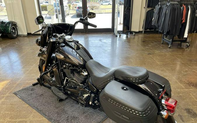 2021 Harley-Davidson FLHCS - Heritage Classic 114