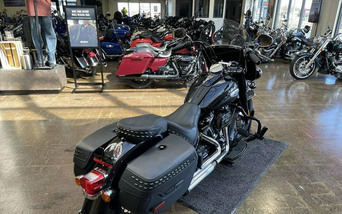 2021 Harley-Davidson FLHCS - Heritage Classic 114