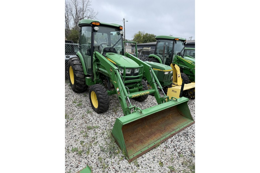 2015 John Deere 4044R