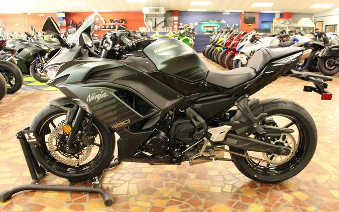 2025 Kawasaki Ninja 650 ABS Ninja 650 ABS - SDAG1905