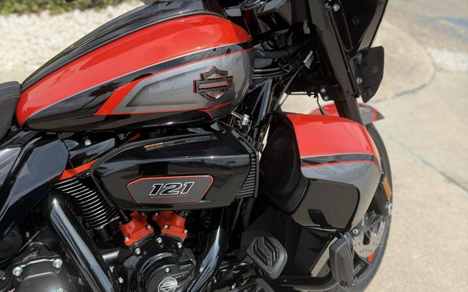2026 Harley-Davidson CVO Street Glide Limited Citrus Heat CVO Tri-Tone