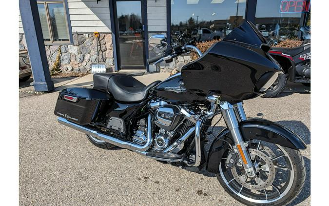 2022 Harley-Davidson Road Glide ST Review [12 Fast Facts]