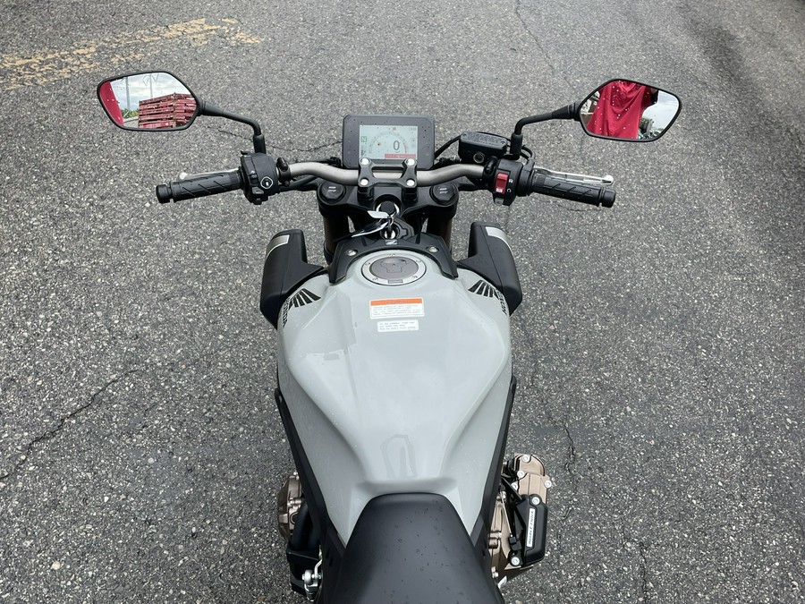 2025 Honda CB650R E-Clutch