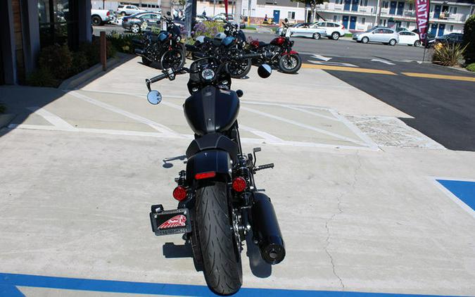 2025 Indian Motorcycle® Sport Scout® Limited Black Metallic