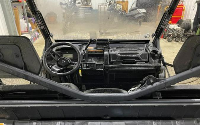 2025 Can-Am Defender XT HD10