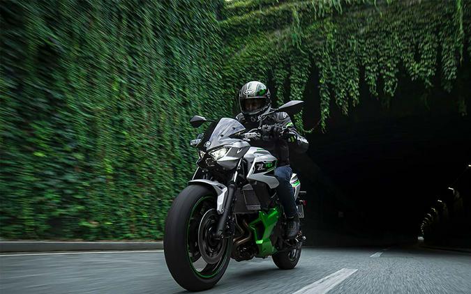 2024 Kawasaki Z7 ABS