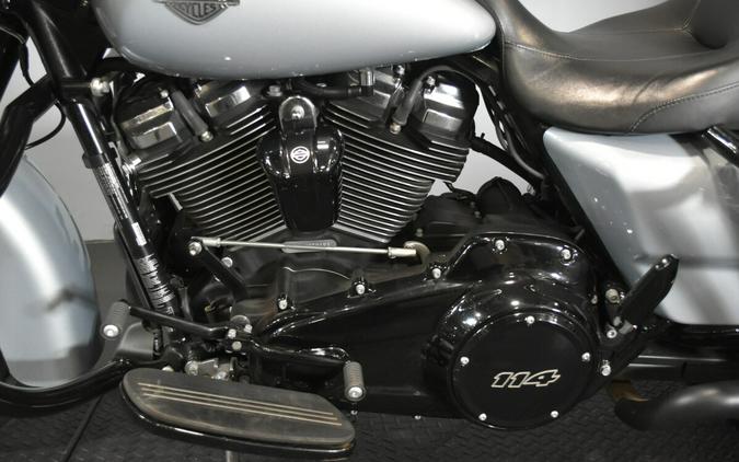 2023 Harley-Davidson Street Glide Special Atlas Silver Metallic - Black Finish