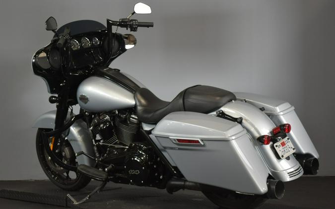 2023 Harley-Davidson Street Glide Special Atlas Silver Metallic - Black Finish
