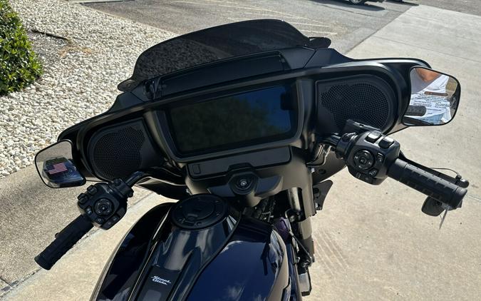 2025 Harley-Davidson Street Glide Mystic Shift