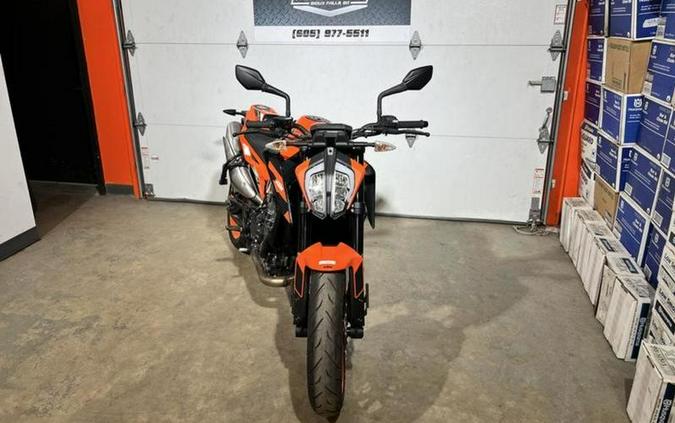 2022 KTM 890 Duke GP