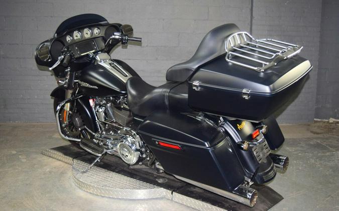 2017 Harley-Davidson Street Glide Special