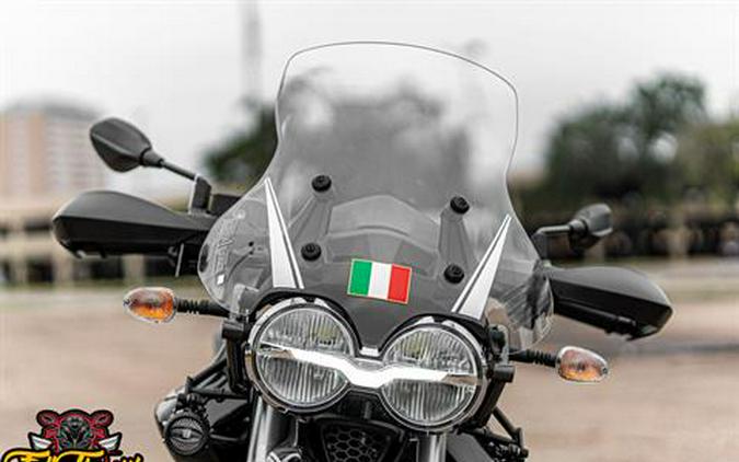 2023 Moto Guzzi V85 TT Guardia D’onore