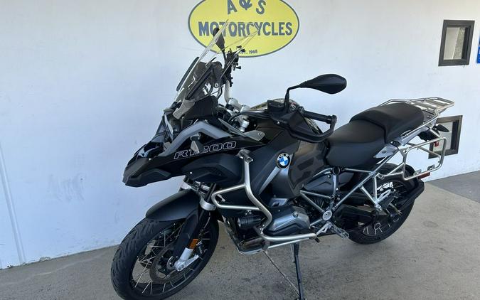 2017 BMW R 1200 GS Adventure Premium Black Storm Met/Dark Slate Met/Agate Grey