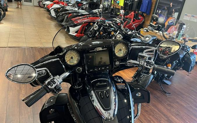 2024 Indian Roadmaster With Powerband Audio Package Black Met