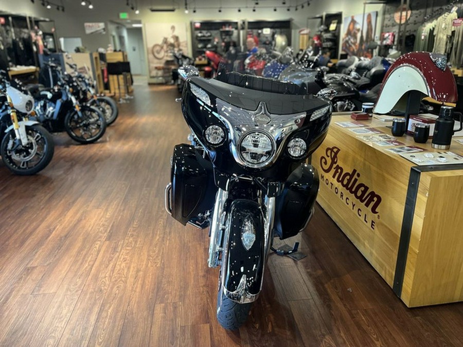 2024 Indian Roadmaster With Powerband Audio Package Black Met
