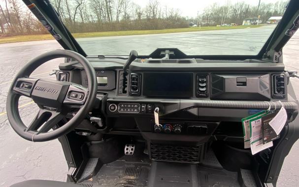 2026 Can-Am Defender MAX Lone Star Cab HD11 With Accessories