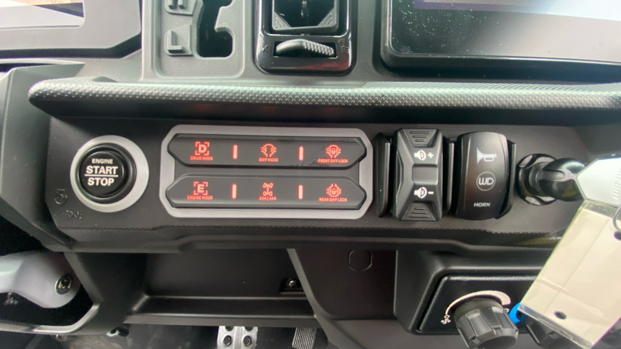 2026 Can-Am Defender MAX Lone Star Cab HD11 With Accessories