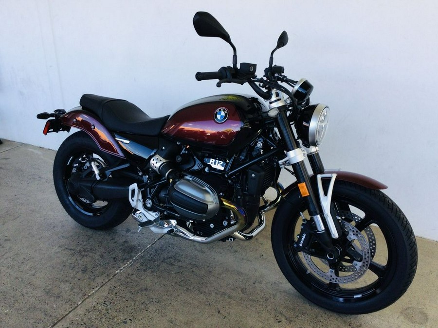 2024 BMW R 12 Aventurin Red Metallic