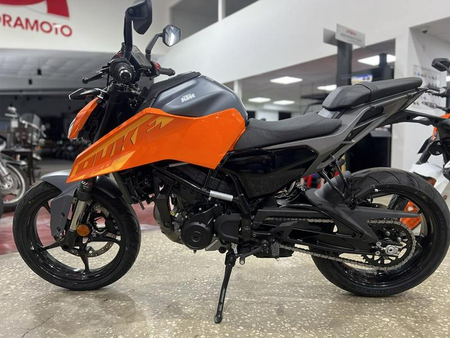 2024 KTM 250 Duke
