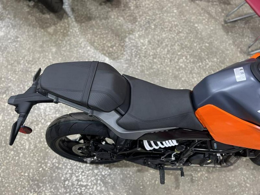 2024 KTM 250 Duke