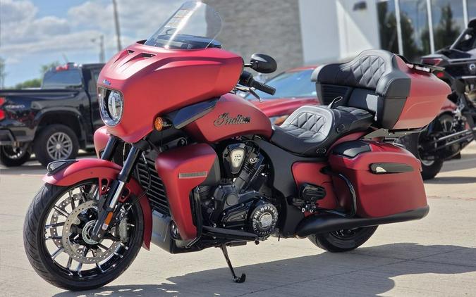 2025 Indian Motorcycle® Roadmaster® PowerPlus Dark Horse® 112 w/PowerBand Sunset Red Smoke