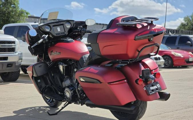 2025 Indian Motorcycle® Roadmaster® PowerPlus Dark Horse® 112 w/PowerBand Sunset Red Smoke