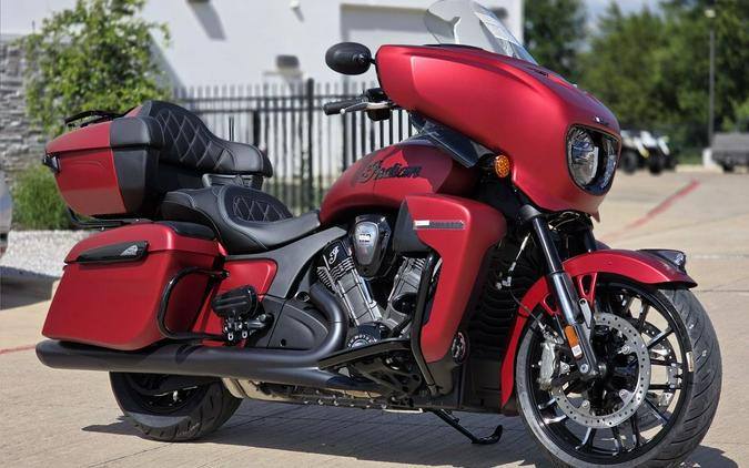 2025 Indian Motorcycle® Roadmaster® PowerPlus Dark Horse® 112 w/PowerBand Sunset Red Smoke