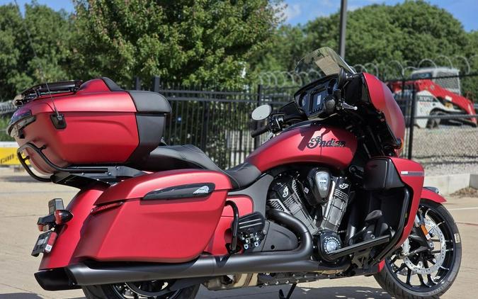 2025 Indian Motorcycle® Roadmaster® PowerPlus Dark Horse® 112 w/PowerBand Sunset Red Smoke