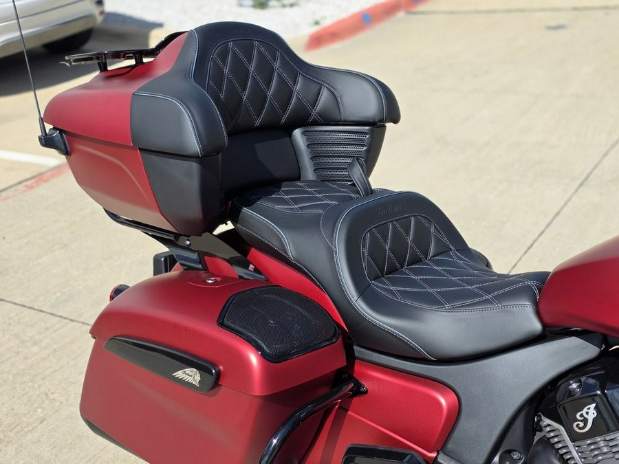 2025 Indian Motorcycle® Roadmaster® PowerPlus Dark Horse® 112 w/PowerBand Sunset Red Smoke