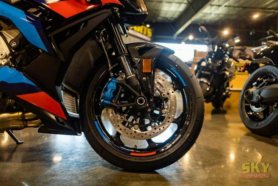 2025 BMW M 1000 R