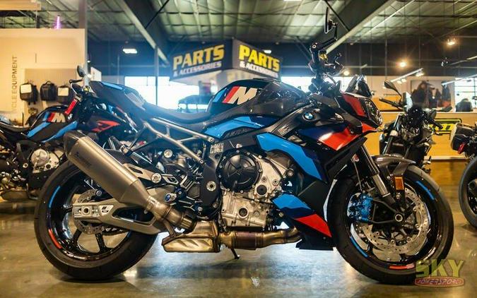 2025 BMW M 1000 R
