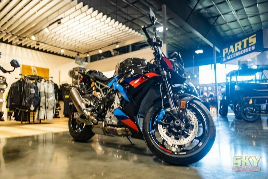 2025 BMW M 1000 R
