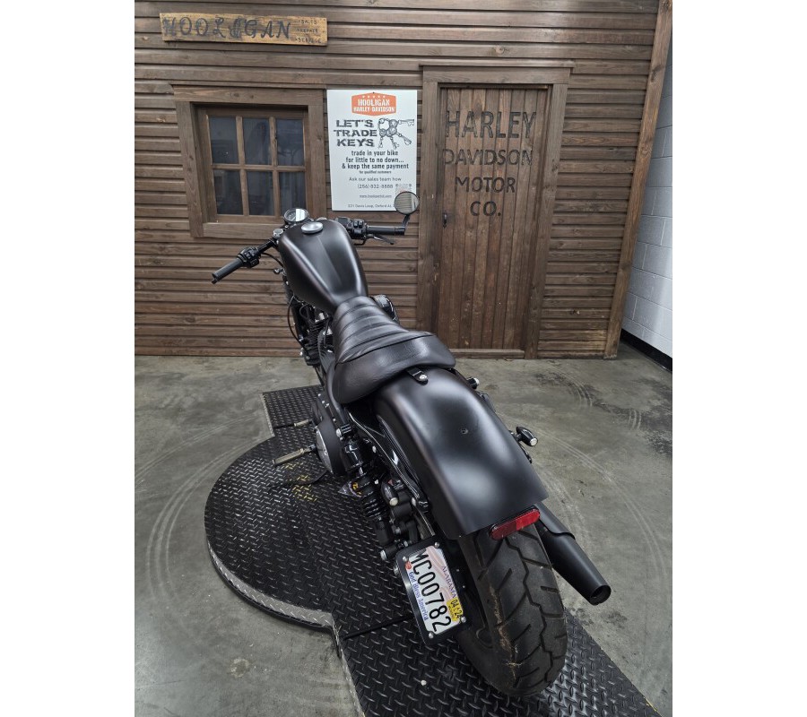 2020 Harley-Davidson® Iron 883™ BLACK DENIM