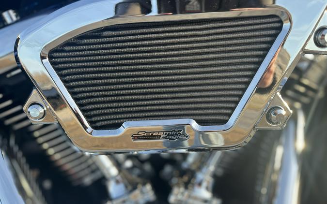 2024 Harley-Davidson® Road Glide Blue Burst w/ Chrome Finish - B657248