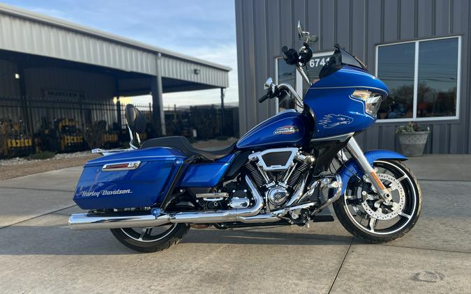 2024 Harley-Davidson® Road Glide Blue Burst w/ Chrome Finish - B657248