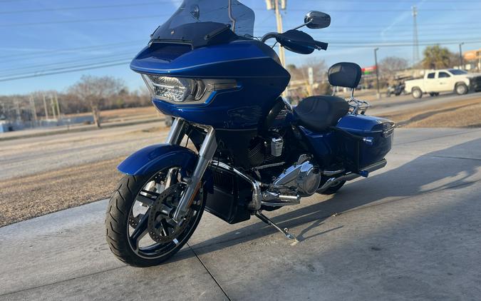 2024 Harley-Davidson® Road Glide Blue Burst w/ Chrome Finish - B657248