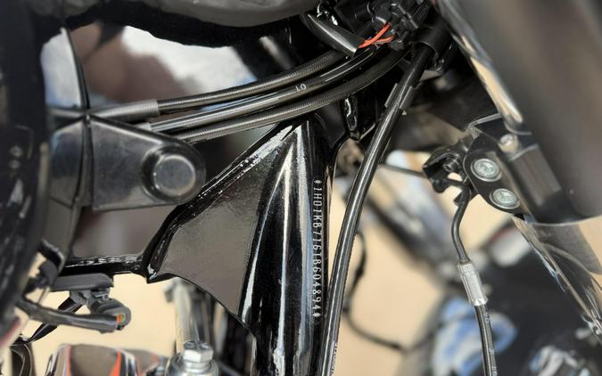 2026 Harley-Davidson® Street Glide® Midnight Ember Chrome Trim