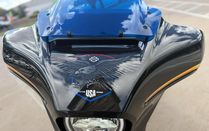 2026 Harley-Davidson® Street Glide® Midnight Ember Chrome Trim
