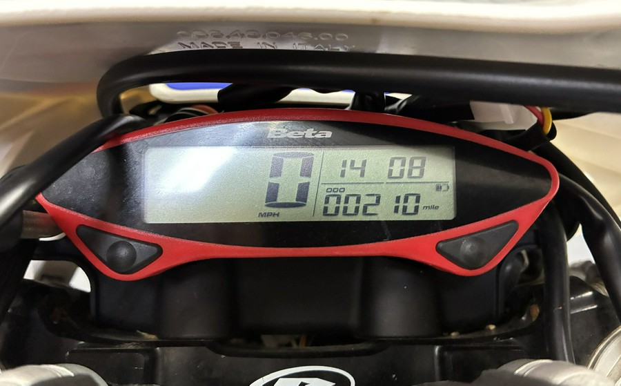 2021 Xtrainer - Beta