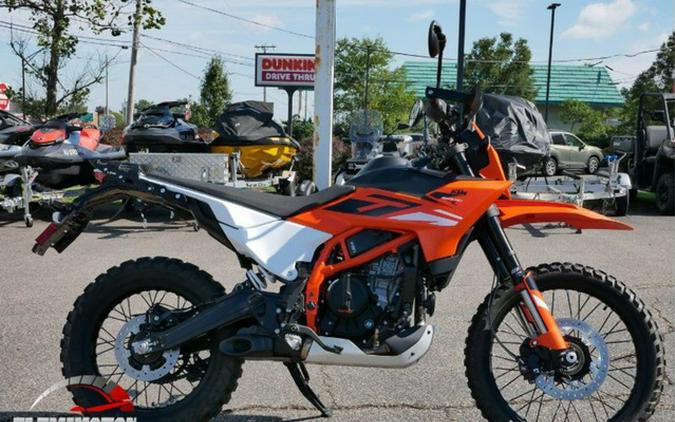 2026 KTM Enduro 390 R