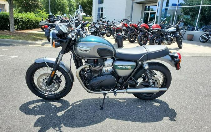 2022 Triumph Bonneville T100 Gold Line Silver Ice / Competition Green