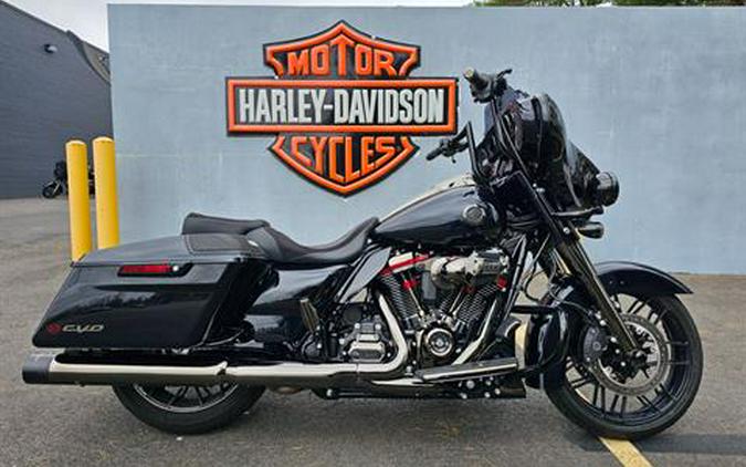 2022 Harley-Davidson CVO™ Street Glide®