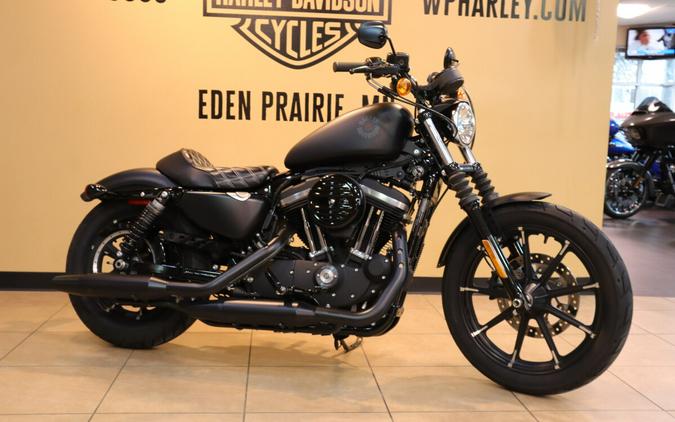 2022 Harley-Davidson Iron 883 Review [Air-Cooled Sportster]