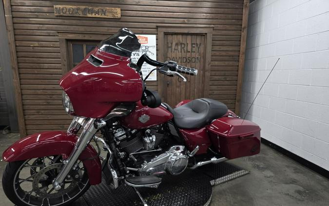 2021 Harley-Davidson® Street Glide® Special BILLIARD RED