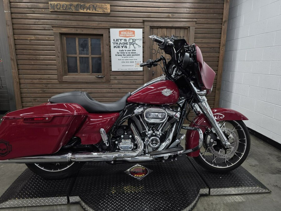 2021 Harley-Davidson® Street Glide® Special BILLIARD RED