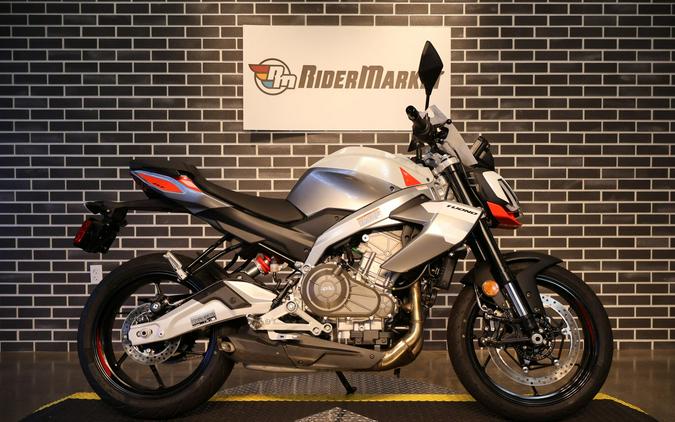 2026 Aprilia Tuono 457 Base