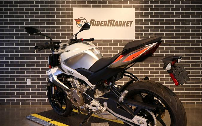 2026 Aprilia Tuono 457 Base