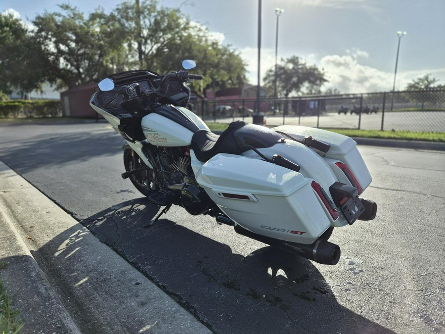 FLTRXSTSE 2024 CVO Road Glide ST