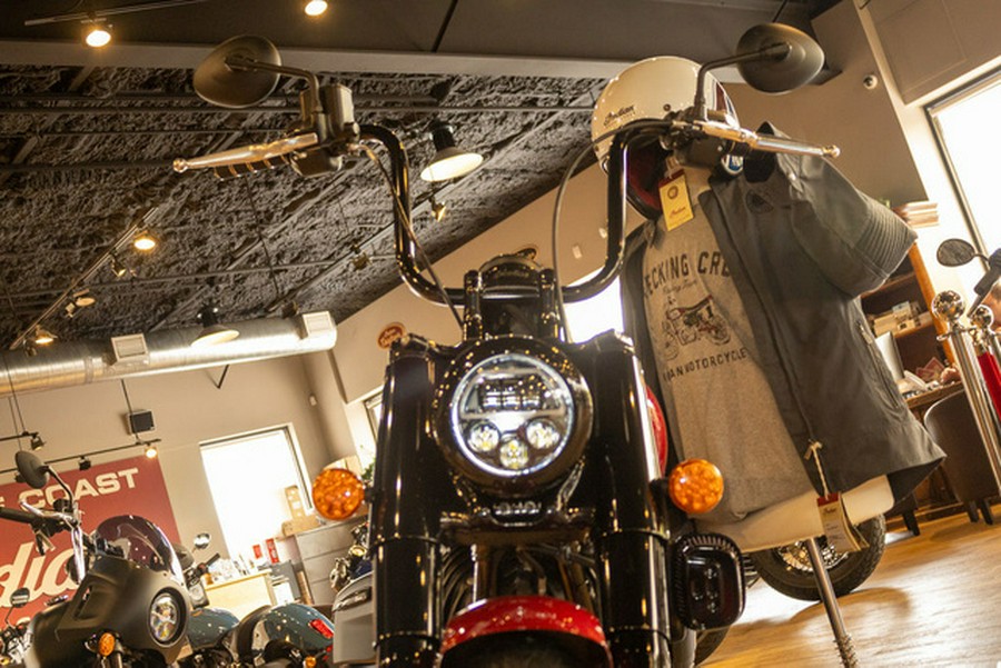 2022 Indian Chief Bobber Ruby Metallic