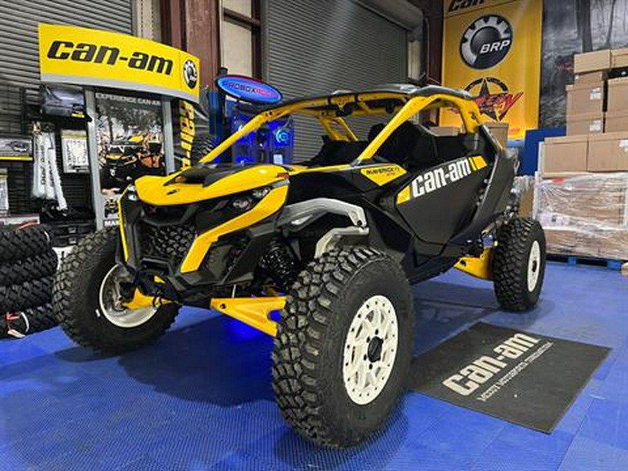 2024 Can-Am Maverick R X RS with Smart-Shox 999T DCT